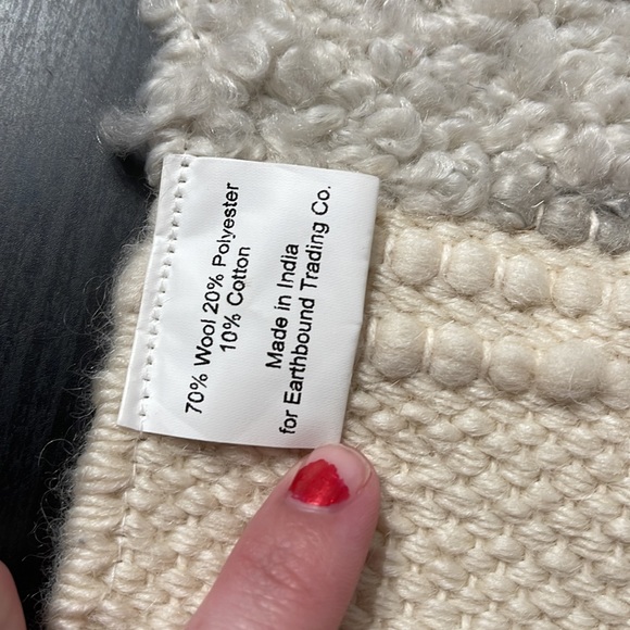 Earthbound Trading Company Knit Woven Wool Blend Wall Hanging 25” Cream Gray - Picture 4 of 4